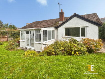 Whinacres, Conwy, LL32