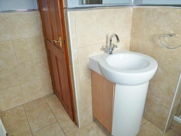G.F. Shower room 