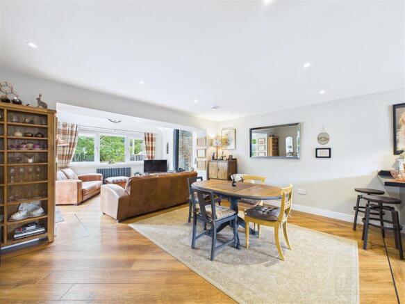 Open Plan, Kitchen / Dining / Living Area
