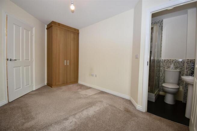 2 bed Town House for sale Image 9