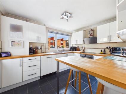 Abingdon Close, Ipswich, Suffolk, IP2