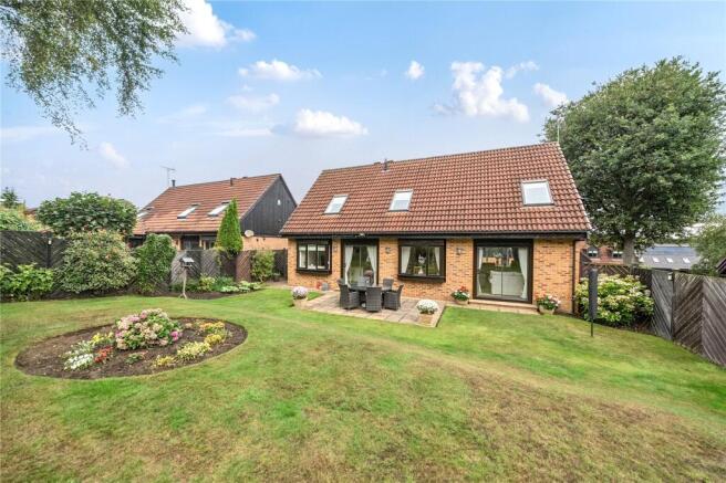 4 bed Detached for sale Image 5