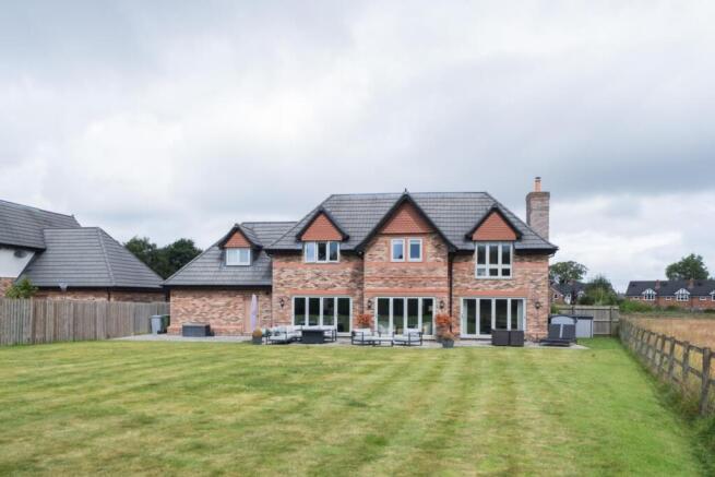 5 Grange Close-063.jpg