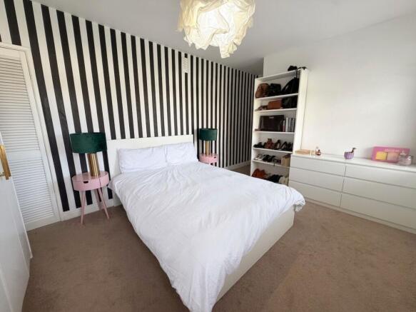 3 bed Terraced for sale Image 7