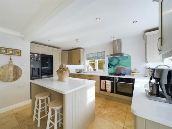 Kitchen Alt