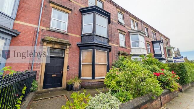 Flat 2, 17 Windsor Road.jpg