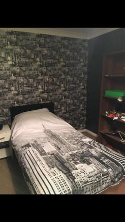 BEDROOM 2