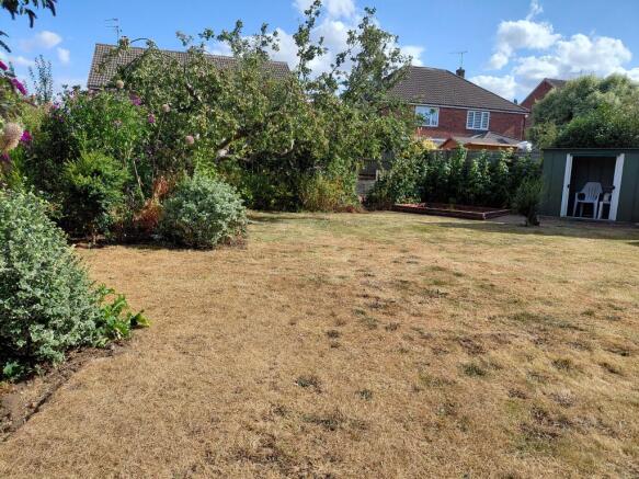 3 bed Semi-Detached for sale Image 2
