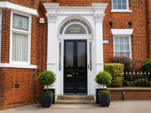 2 bed Ground Flat for sale Image 7