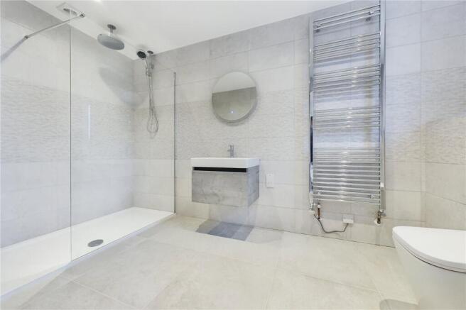 En-Suite 2