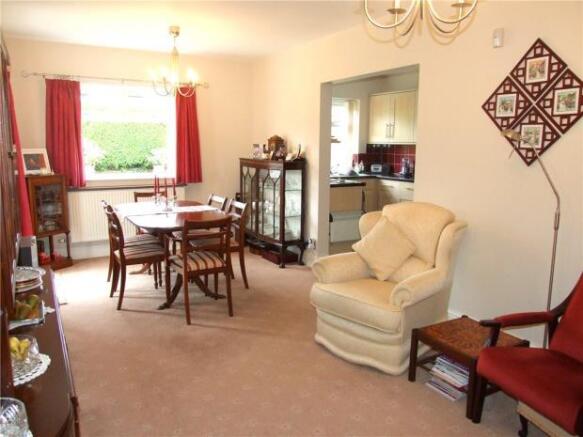 Sitting/Dining Room