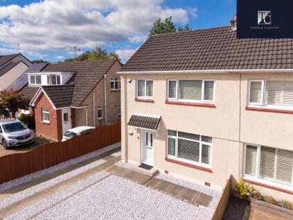 Larkfield Road, Lenzie, G66 3AS