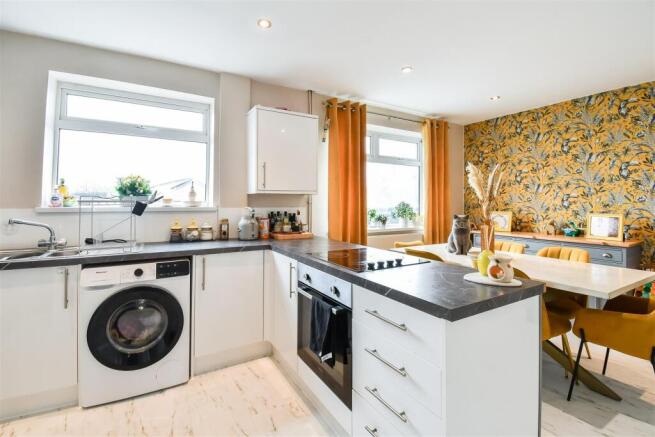 Kitchen / Dining