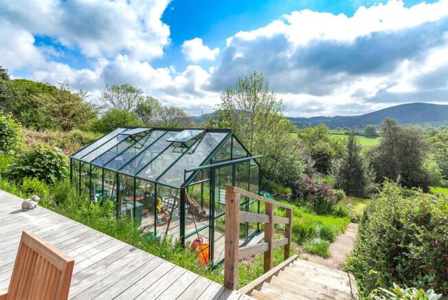Garden 3.jpg