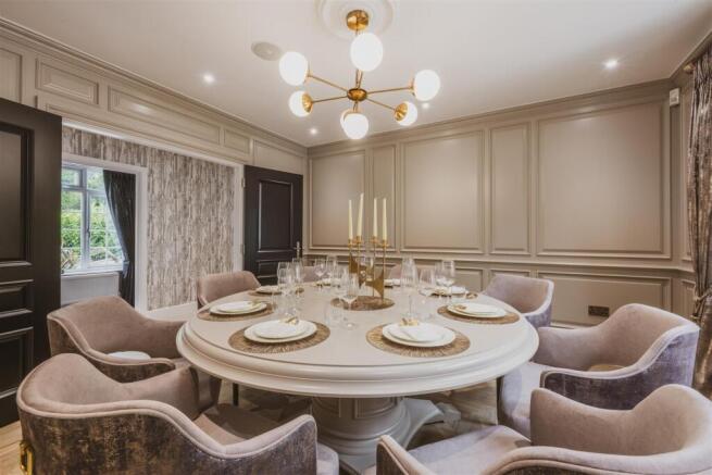 Formal Dining Room 2.jpg