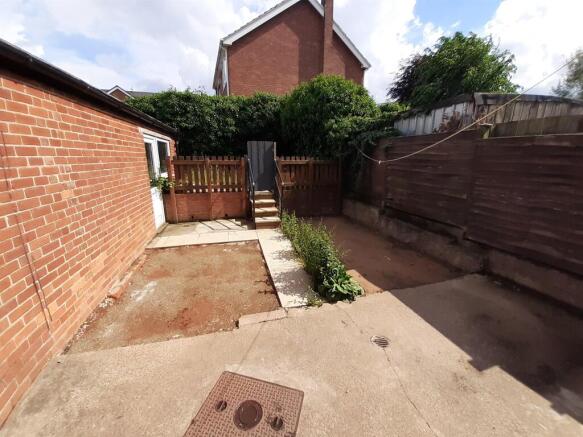 3 bed Semi-Detached for sale Image 4