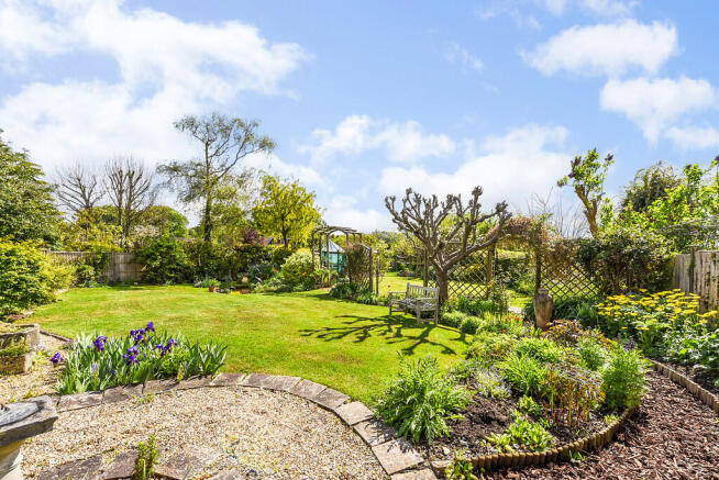 Rozelle Close, Littleton photo 4