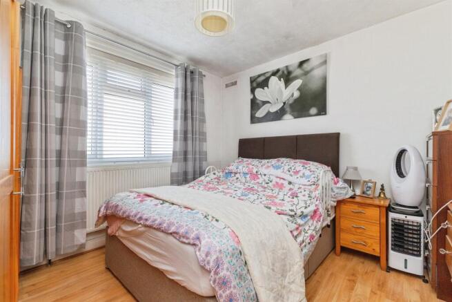 3 bed Detached Bungalow for sale Image 9