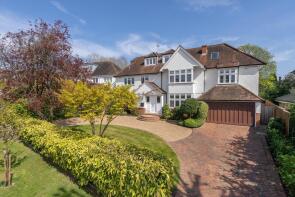 6, Brook Gardens, Kingston Upon Thames KT2 7ET