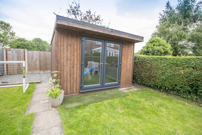 Cabin/Home Office