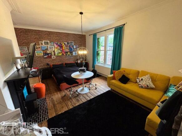5 bed Terraced for sale Image 9