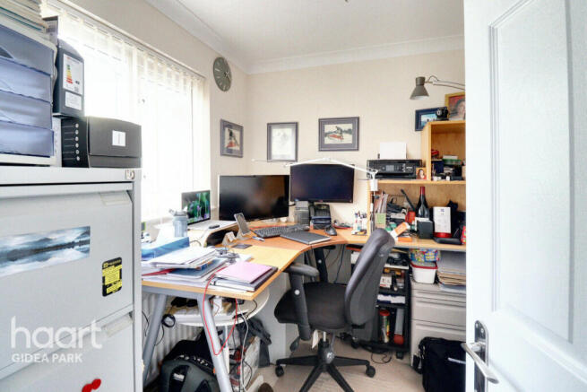 Photo 12