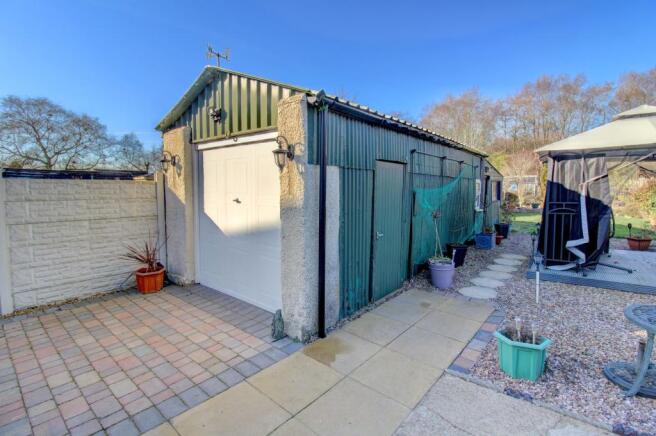 Detached Garage