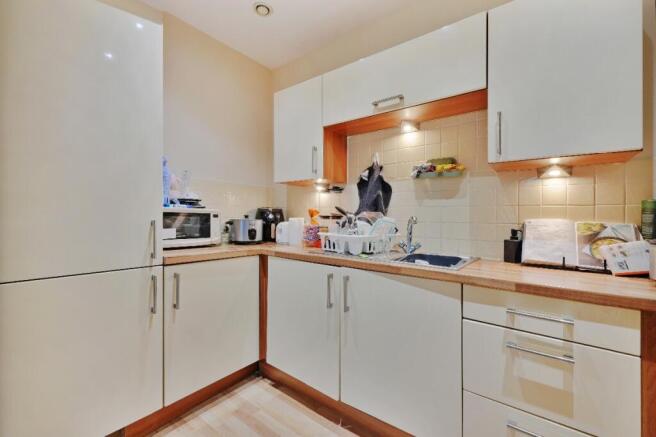 1 bed Apartment for sale Image 8