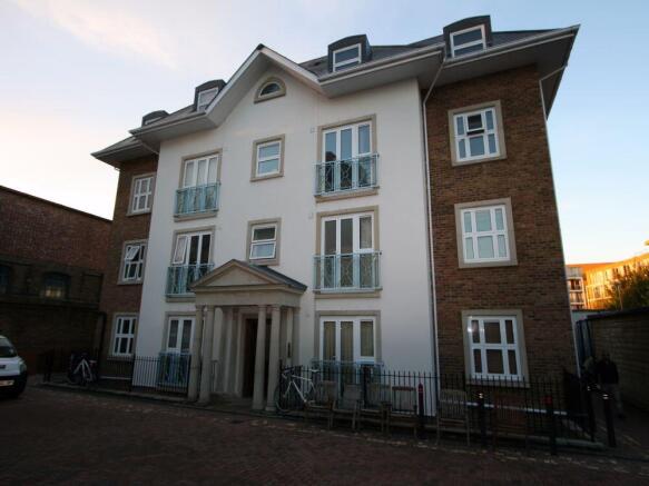 Photo 01