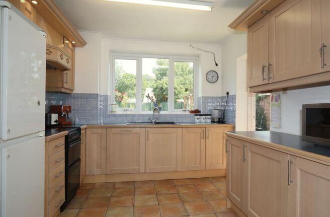 DINING KITCHEN 2
