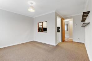 6, Meon Close, Petersfield GU32 3DW