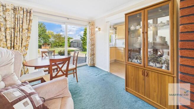 CAM03663G0-PR0185...