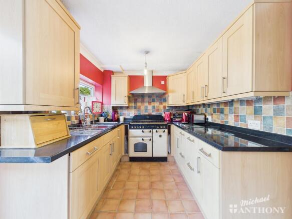 CAM02773G0-PR0342-STILL012