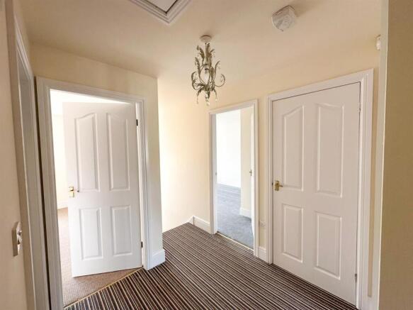 4 bed End of Terrace for sale Image 9