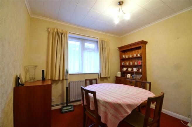 Bedroom/Dining Room
