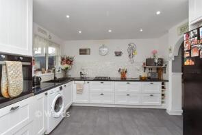 5, Coverdale Close, Princes Park, Chatham ME5 7RZ