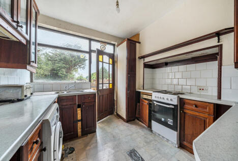 Valley Drive, London, NW9