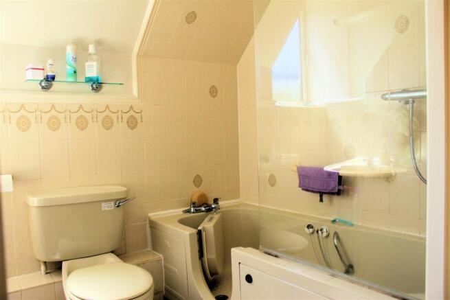 Photo 9