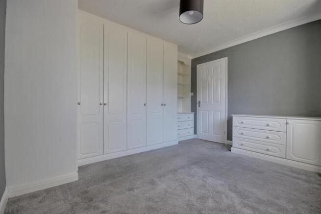 3 bed House to rent Image 7