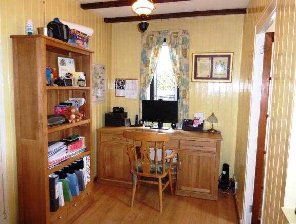 Breakfast Room / Study