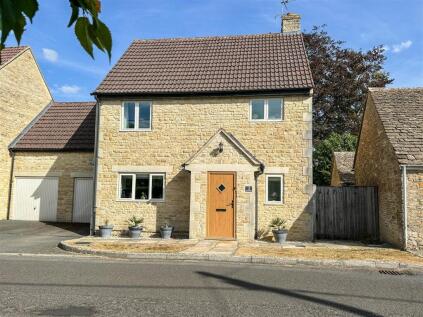 The Cedars, Lea, Malmesbury