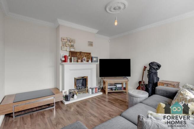 3 bed Semi-Detached for sale Image 8