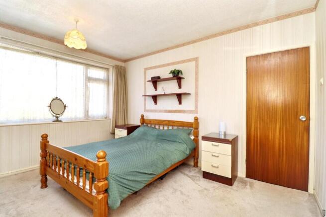 4 bed Semi-Detached for sale Image 9