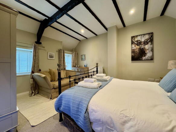 2 bed Cottage for sale Image 8