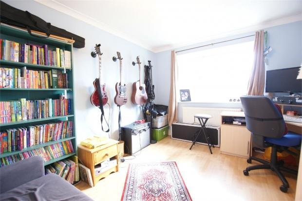 Photo 9