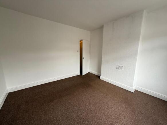 2 bed House to rent Image 9