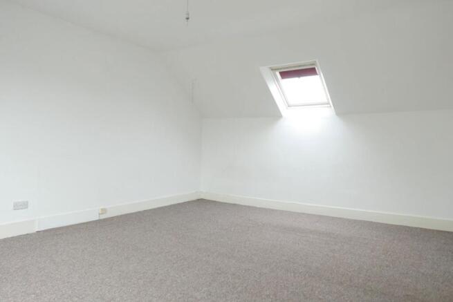 Studio to rent Image 7