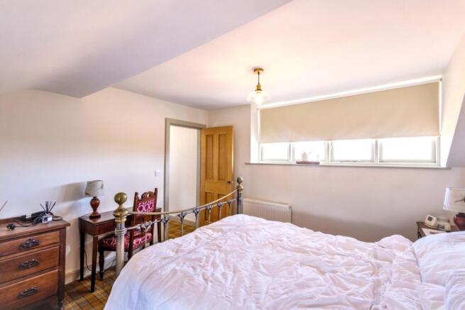 2 bed Terraced for sale Image 11