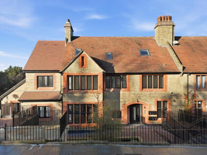 Nether Street, West Finchley N3