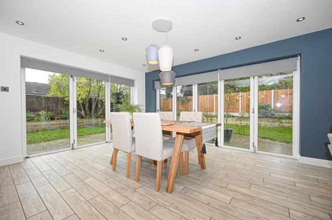 Dining Kitchen Area